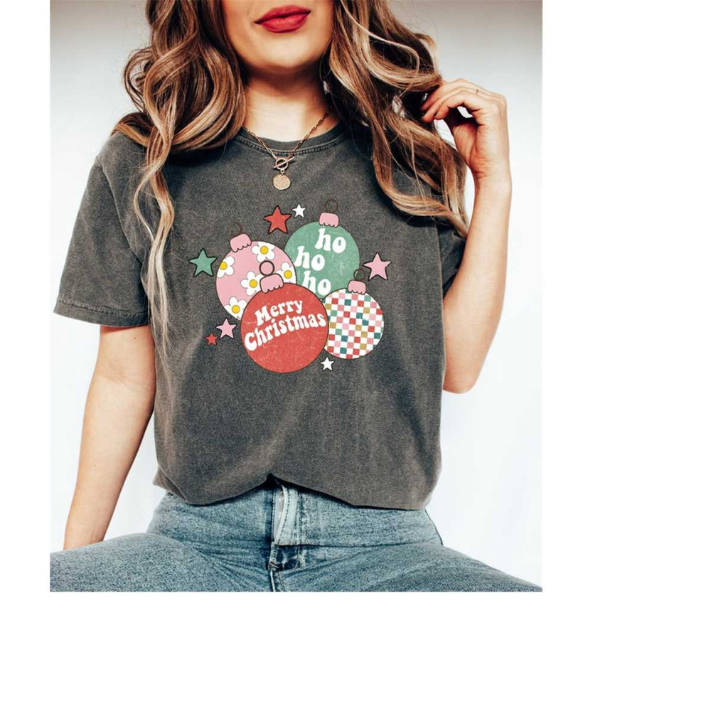 MR-16102023112530-retro-merry-christmas-ho-ho-ho-crewneck-t-shirt-floral-image-1.jpg