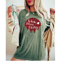 comfort colors merry christmas family shirt, cute christmas tree, happy christmas shirt, christmas family tee, vintage x