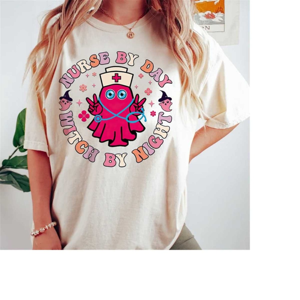 MR-1610202314025-nurse-by-day-witch-by-night-shirt-ghost-nurse-nurse-natural.jpg