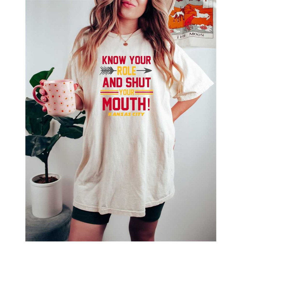 MR-16102023143653-comfort-colors-know-your-role-and-shut-your-mouth-shirt-image-1.jpg