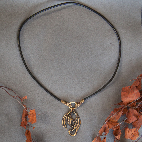 dragon-necklace