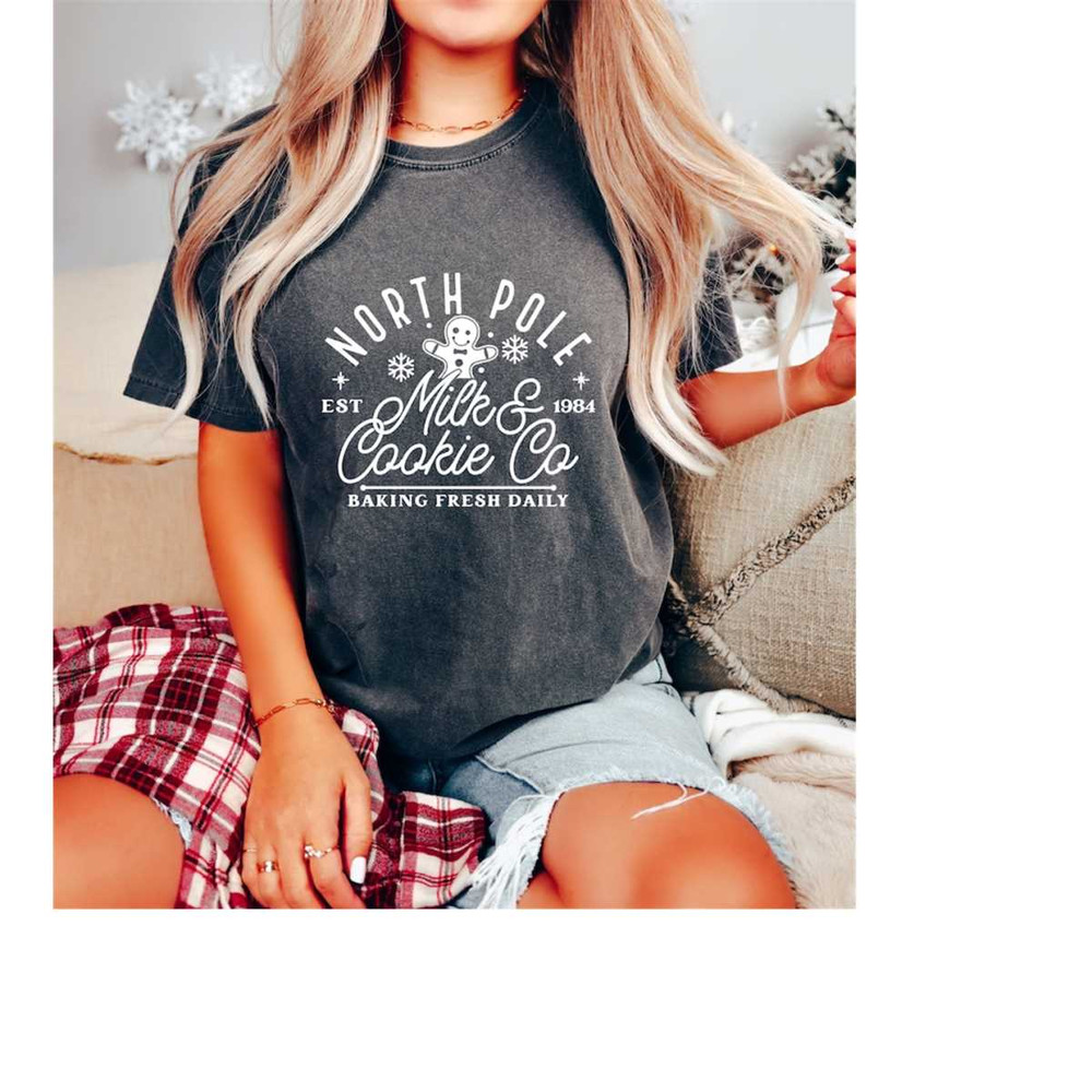 MR-16102023144249-comfort-colors-north-pole-milk-and-cookie-co-christmas-image-1.jpg