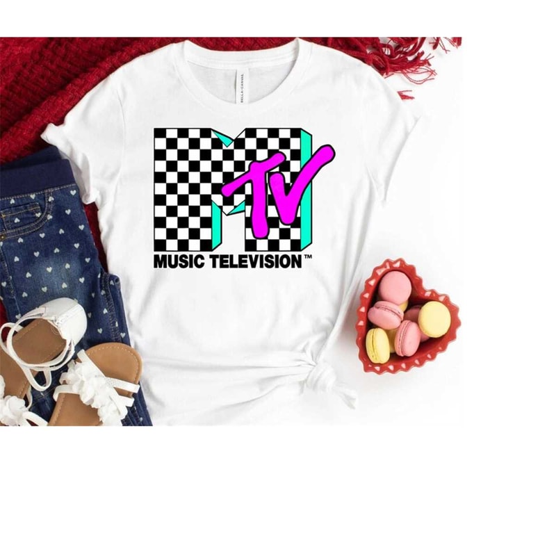 MR-16102023162538-mtv-checkered-retro-logo-graphic-t-shirt-mtv-logo-t-shirt-image-1.jpg