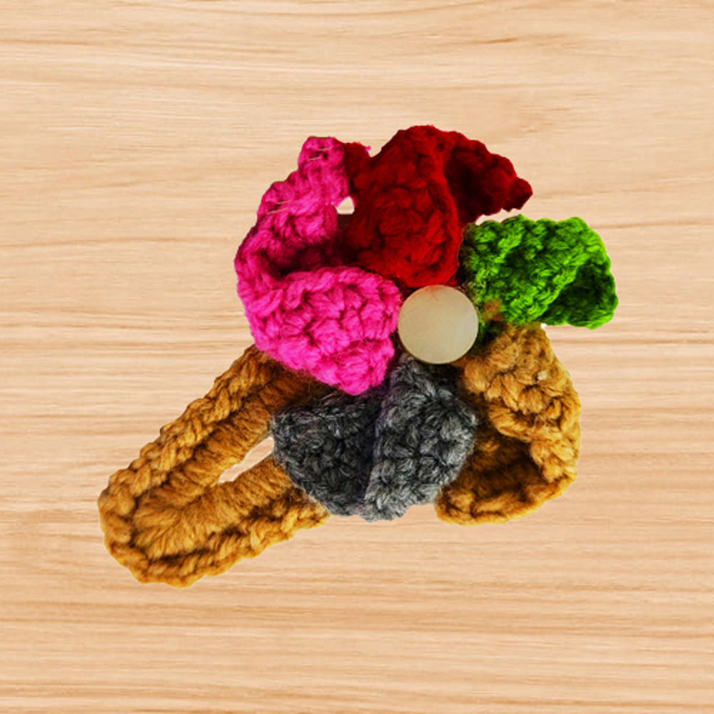 a crochet flower hair clip pattern