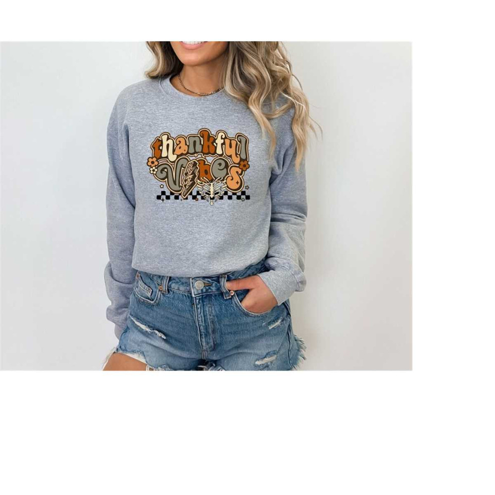 MR-17102023115826-thankful-vibes-sweatshirtretro-thanksgiving-shirtfall-image-1.jpg