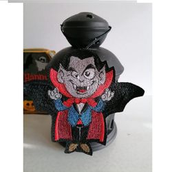Machine Embroidery Design  Dracula toy(design and master class)