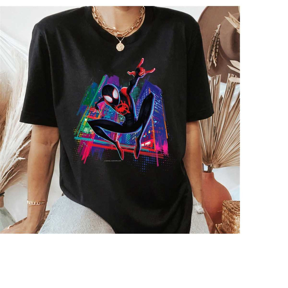 MR-17102023183256-marvel-spider-man-miles-morales-graffiti-city-t-shirt-marvel-image-1.jpg