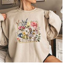 cute flowers shirt, pressed flower shirt, flower aesthetic shirt, flower shirt, cute gift for her