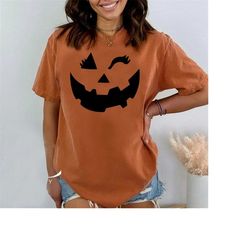 halloween pumpkin face comfort colors shirt, halloween party shirt, halloween womens shirt, pumpkin halloween shirts, ha