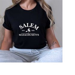 salem massachusetts sweatshirt, cute halloween sweatshirt on sand color, halloween witch women's sweatshirt, sanderson s