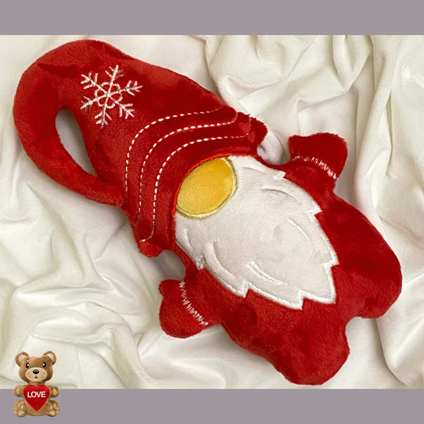 Gnome-Christmas--soft-plush-toy-3.jpg