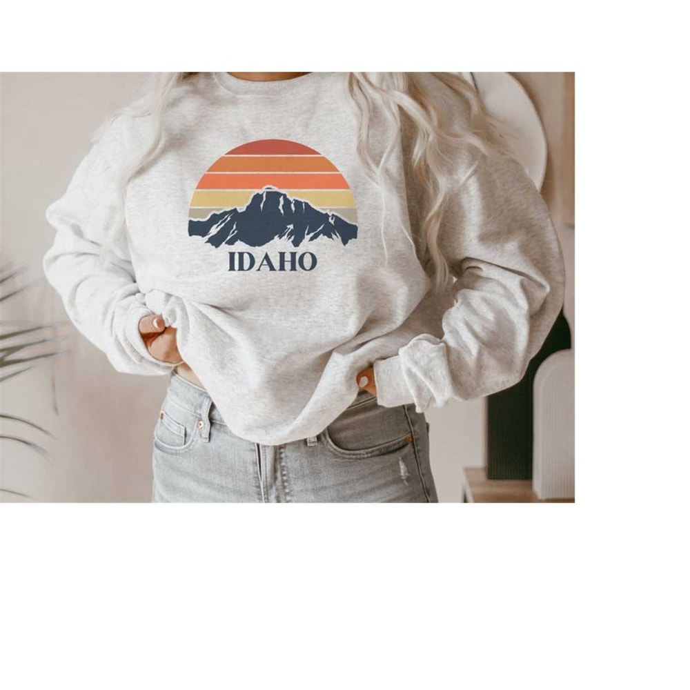 MR-19102023161438-idaho-crewneck-sweatshirt-retro-sunset-sweatshirt-idaho-ash.jpg