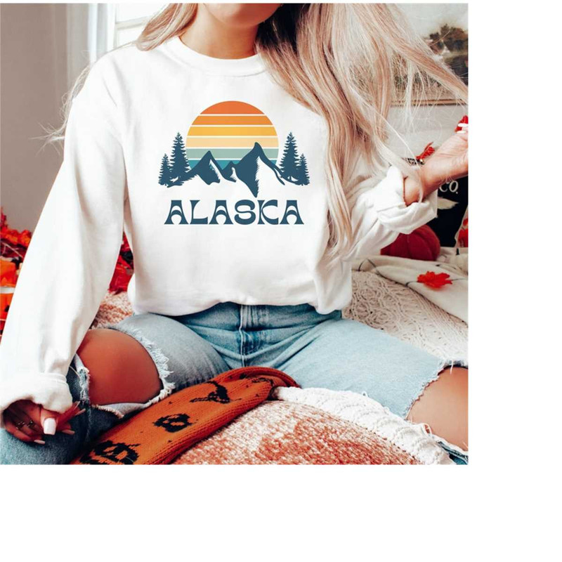 MR-19102023165918-alaska-sweatshirt-retro-sweatshirt-mountain-sweatshirt-alaska-white.jpg
