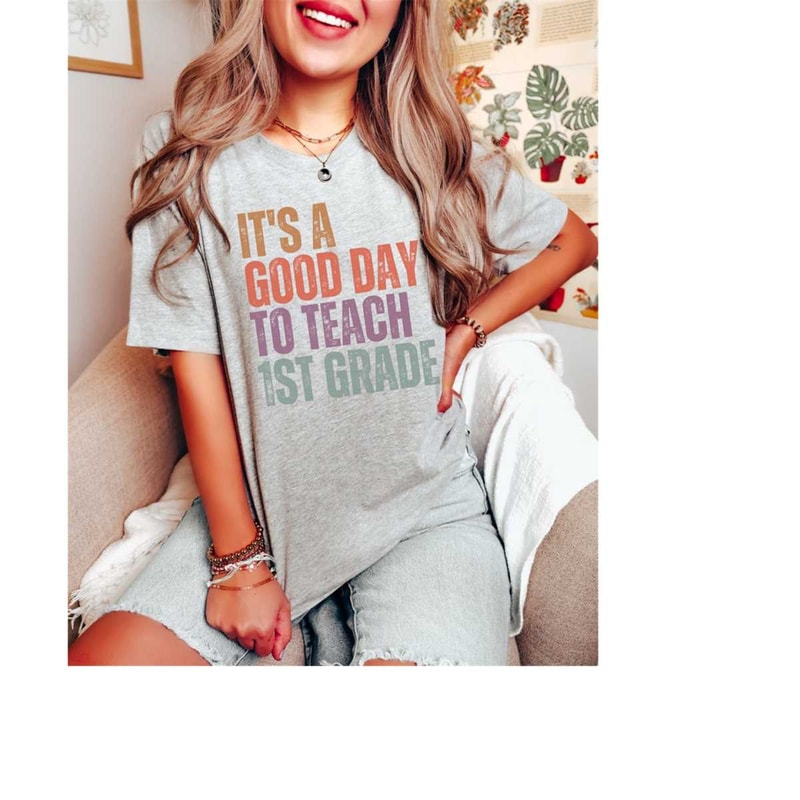 MR-1910202317045-first-grade-teacher-shirt-back-to-school-1st-grade-teacher-athletic-heather.jpg