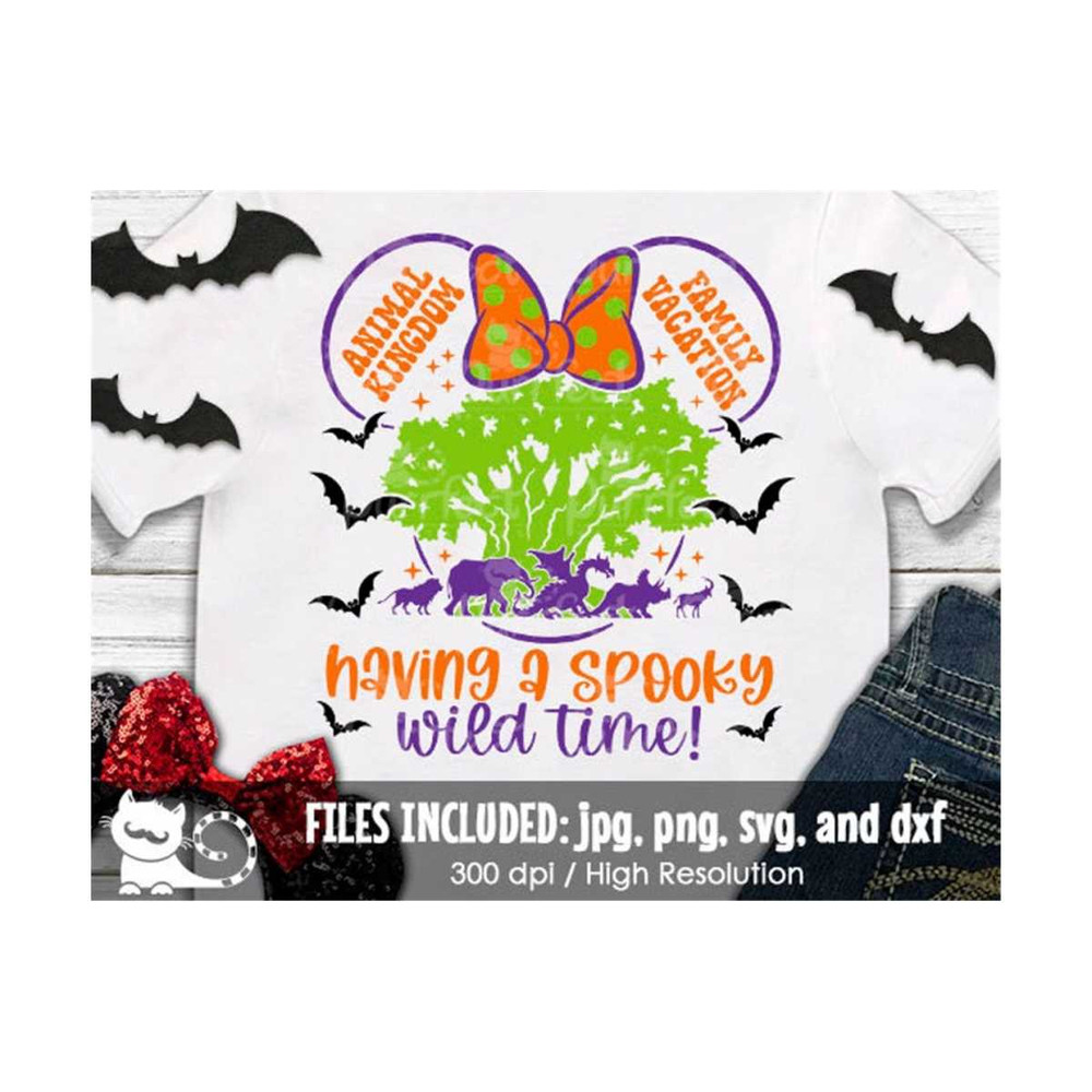 MR-1910202318738-animal-kingdom-family-vacation-having-a-spooky-wild-time-girl-image-1.jpg