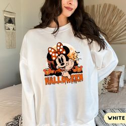 fall minnie ear crewneck, fall mickey ear, mickey autumn sweatshirt, disney halloween party hoodie, disney fall couple,