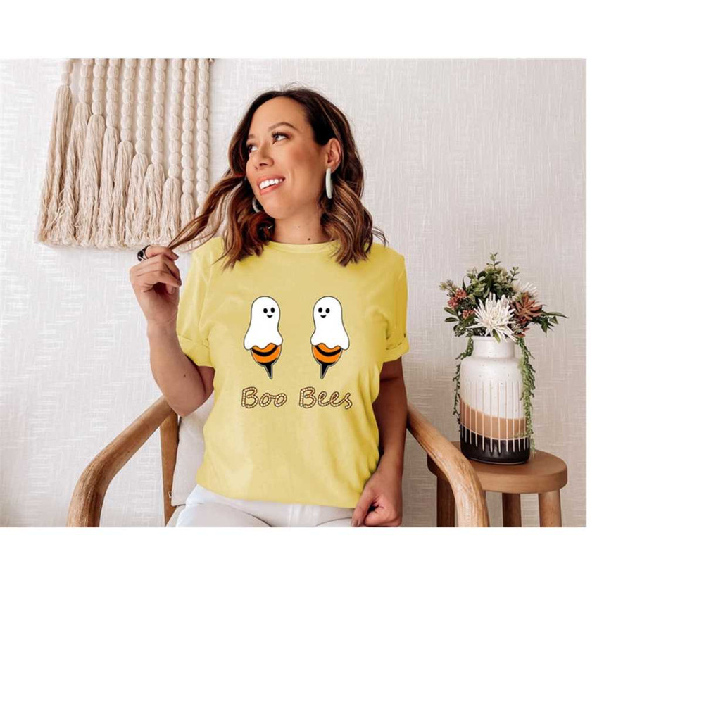 MR-20102023155615-boobees-shirts-women-pumpkin-shirt-womens-graphic-tee-image-1.jpg