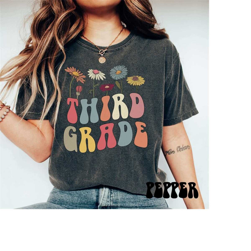 MR-20102023165732-floral-third-grade-teacher-shirt-comfort-colors-3rd-grade-image-1.jpg