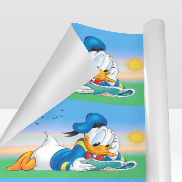 Donald Duck Gift Wrapping Paper.png