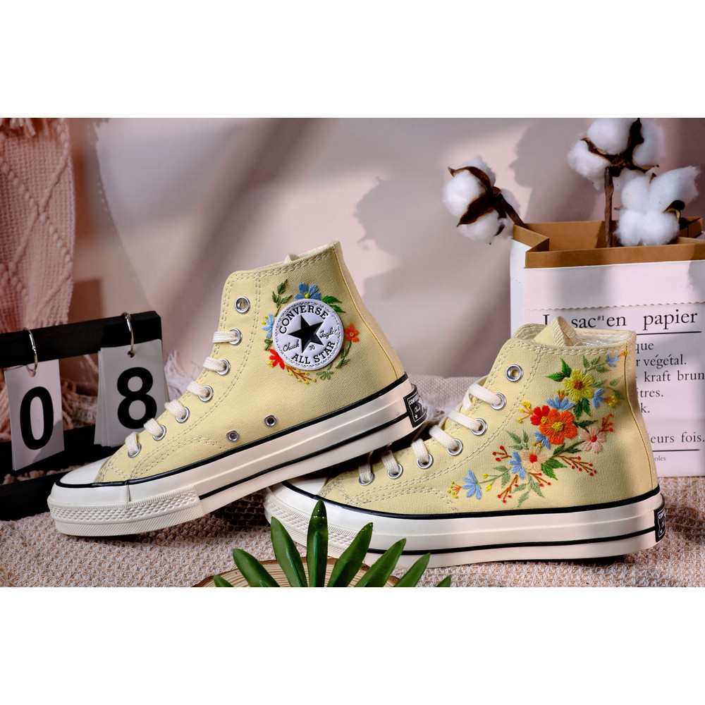 Custom Embroidery Shoes, Flower Converse Handmade, Women's Shoes, Wedding Gift, Converse Hi Chuck 1970s, Wedding Sneakers, Valentine Gift - 2.jpg