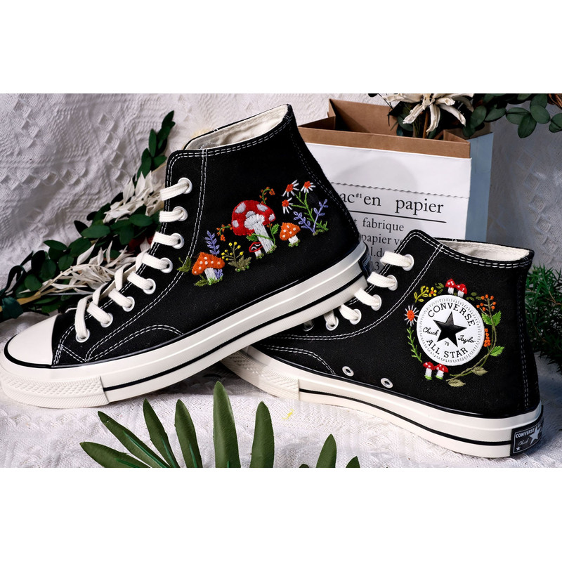 Custom Embroidery Shoes, Flower Converse Handmade, Women's Shoes, Wedding Gift, Converse Hi Chuck 1970s, Wedding Sneakers, Valentine Gift - 8.jpg