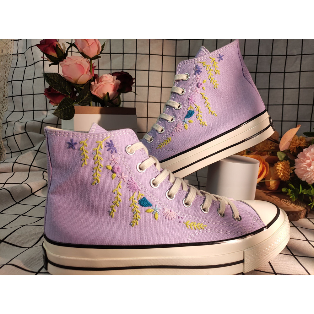 Custom Embroidery Shoes, Flower Converse Handmade, Women's Shoes, Wedding Gift, Converse Hi Chuck 1970s, Wedding Sneakers, Valentine Gift - 6.jpg