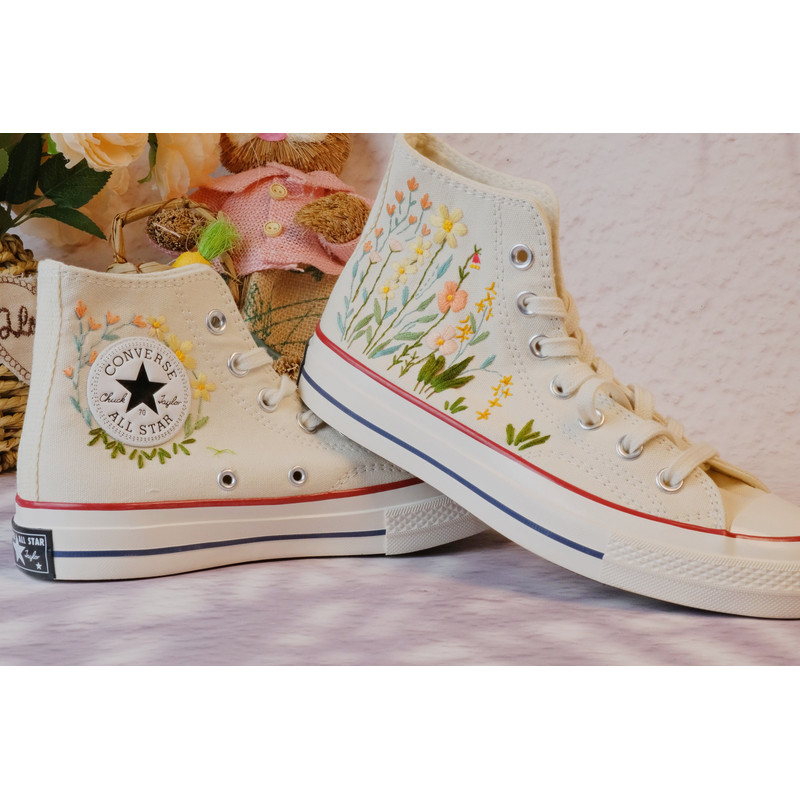 Custom Embroidery Shoes, Flower Converse Handmade, Women's Shoes, Wedding Gift, Converse Hi Chuck 1970s, Wedding Sneakers, Valentine Gift - 6.jpg