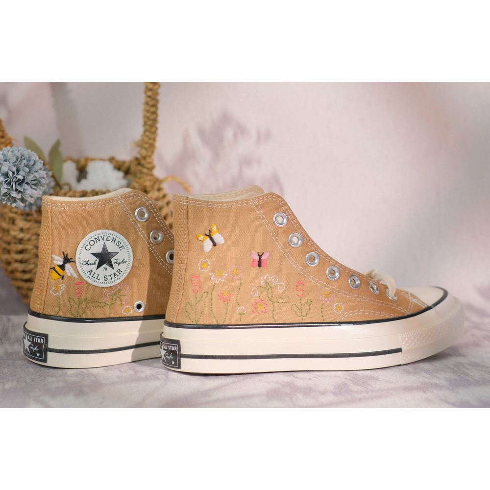Custom Embroidery Shoes, Flower Converse Handmade, Women's Shoes, Wedding Gift, Converse Hi Chuck 1970s, Wedding Sneakers, Valentine Gift - 2.jpg