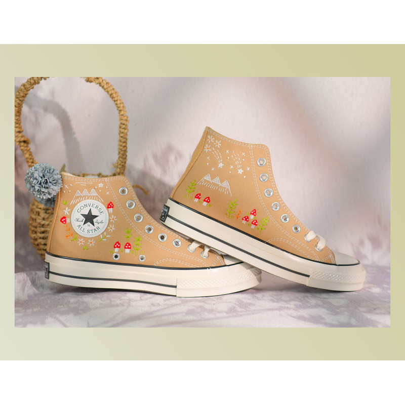 Custom Embroidery Shoes, Flower Converse Handmade, Women's Shoes, Wedding Gift, Converse Hi Chuck 1970s, Wedding Sneakers, Valentine Gift - 1.jpg
