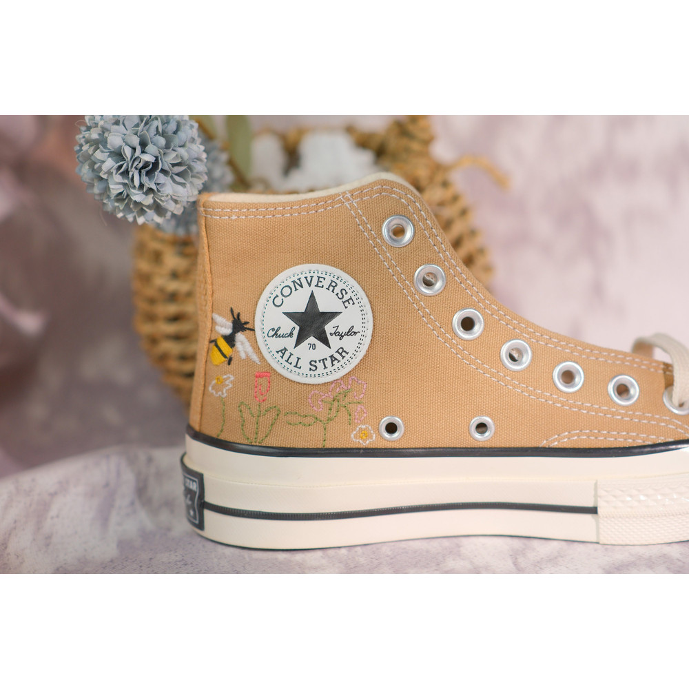 Custom Embroidery Shoes, Flower Converse Handmade, Women's Shoes, Wedding Gift, Converse Hi Chuck 1970s, Wedding Sneakers, Valentine Gift - 7.jpg