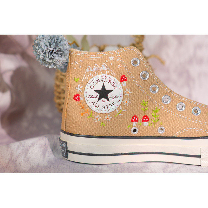 Custom Embroidery Shoes, Flower Converse Handmade, Women's Shoes, Wedding Gift, Converse Hi Chuck 1970s, Wedding Sneakers, Valentine Gift - 9.jpg