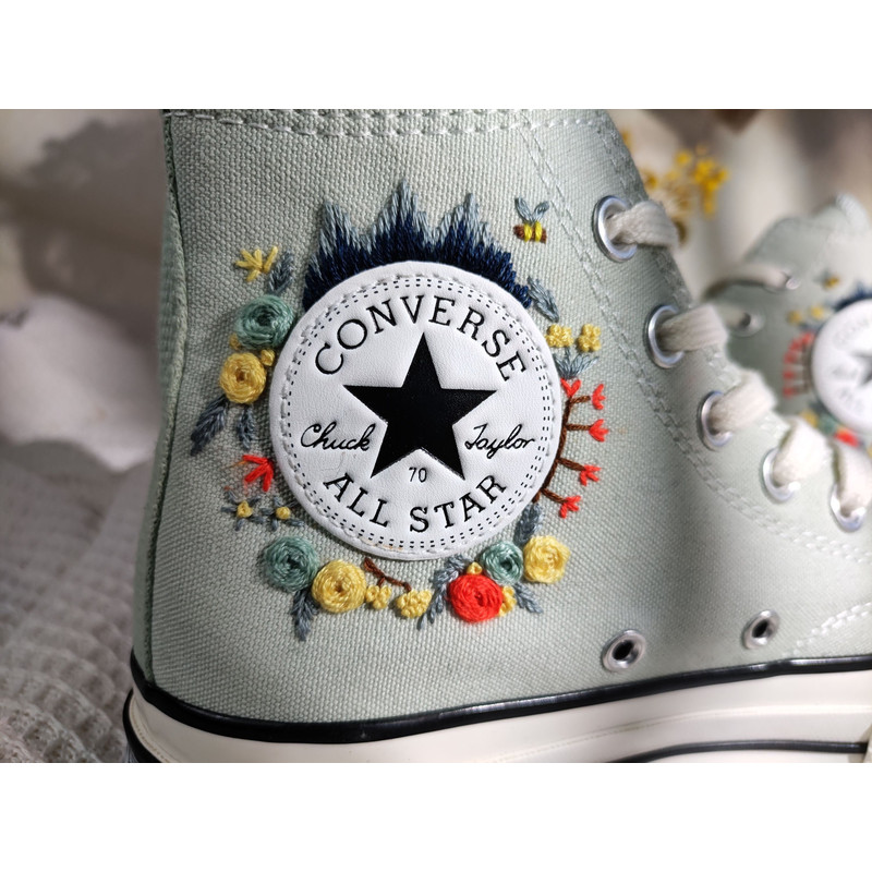 Custom Embroidery Shoes, Flower Converse Handmade, Women's Shoes, Wedding Gift, Converse Hi Chuck 1970s, Wedding Sneakers, Valentine Gift - 8.jpg