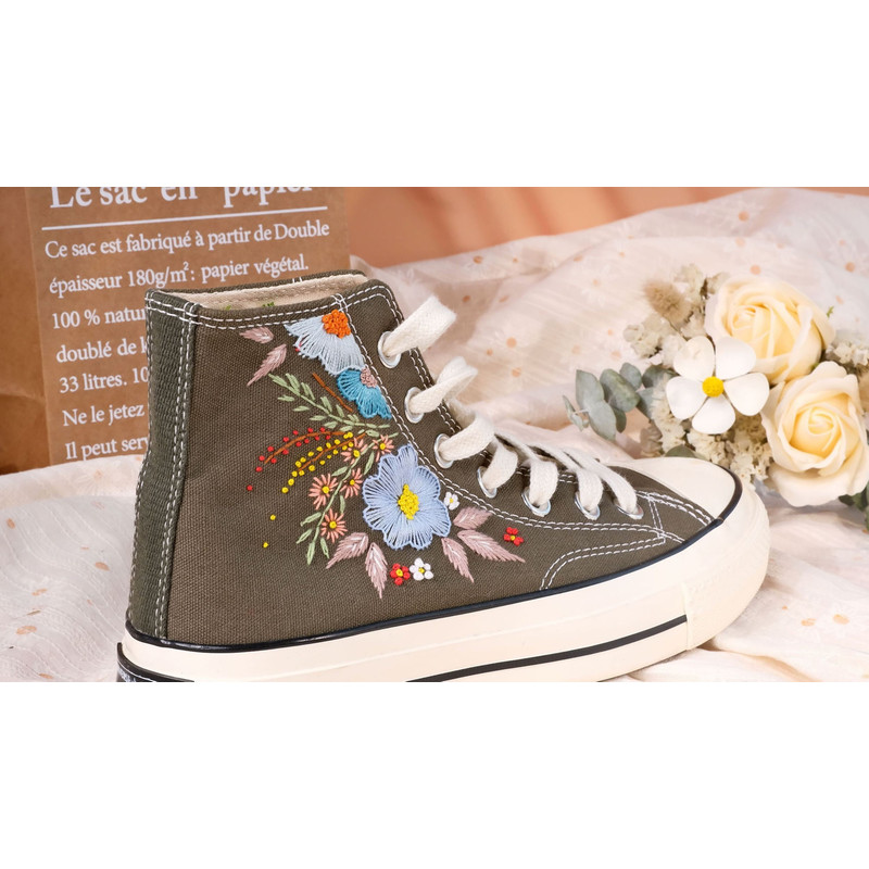 Custom Embroidery Shoes, Flower Converse Handmade, Women's Shoes, Wedding Gift, Converse Hi Chuck 1970s, Wedding Sneakers, Valentine Gift - 4.jpg