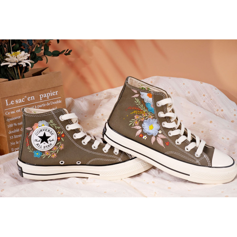 Custom Embroidery Shoes, Flower Converse Handmade, Women's Shoes, Wedding Gift, Converse Hi Chuck 1970s, Wedding Sneakers, Valentine Gift - 6.jpg