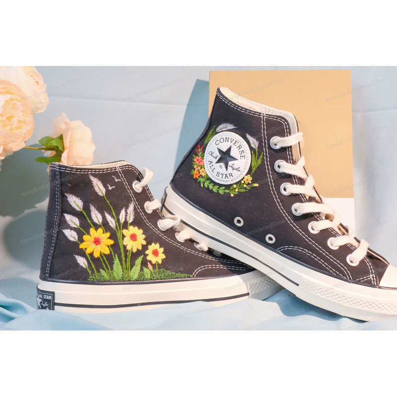 Custom Embroidery Shoes, Flower Converse Handmade, Women's Shoes, Wedding Gift, Converse Hi Chuck 1970s, Wedding Sneakers, Valentine Gift - 6.jpg