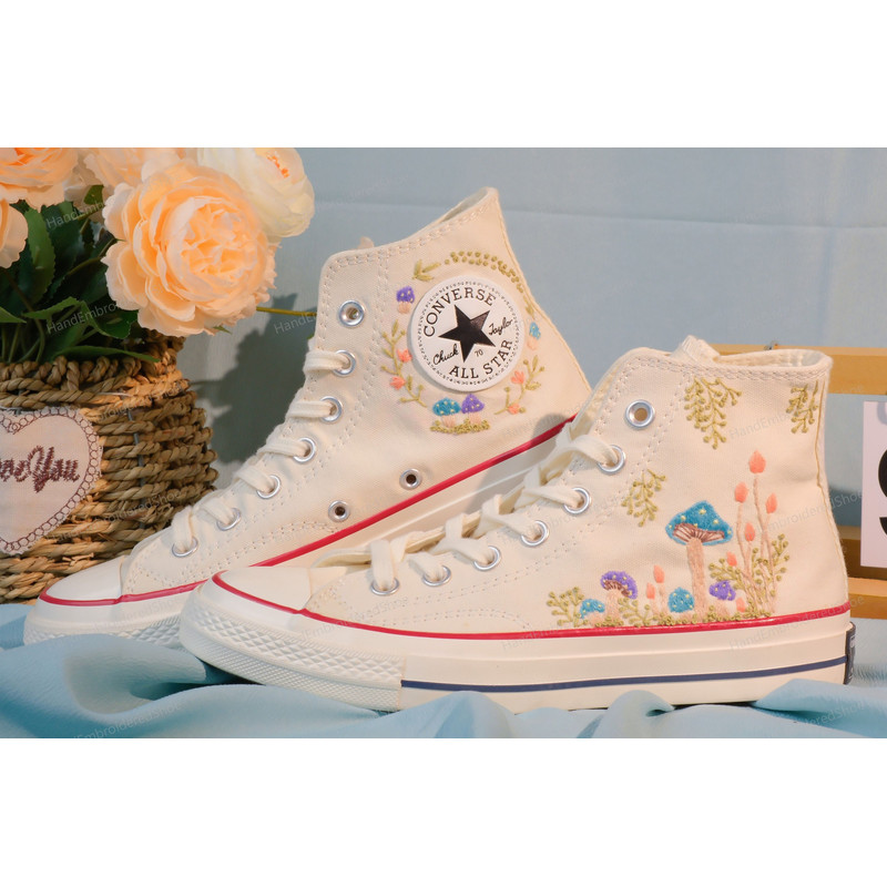 Custom Embroidery Shoes, Flower Converse Handmade, Women's Shoes, Wedding Gift, Converse Hi Chuck 1970s, Wedding Sneakers, Valentine Gift - 4.jpg