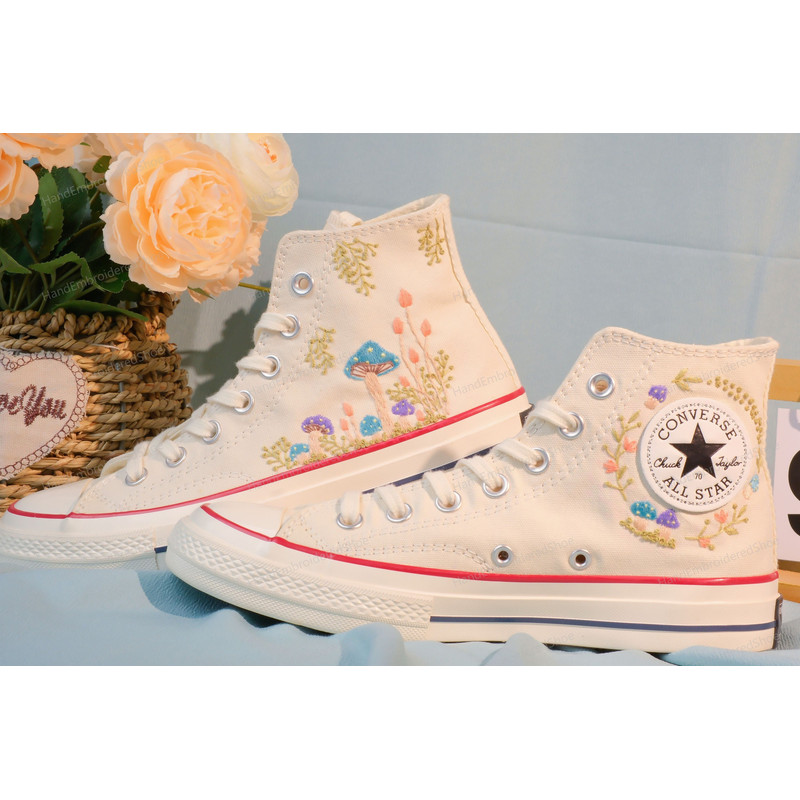 Custom Embroidery Shoes, Flower Converse Handmade, Women's Shoes, Wedding Gift, Converse Hi Chuck 1970s, Wedding Sneakers, Valentine Gift - 8.jpg