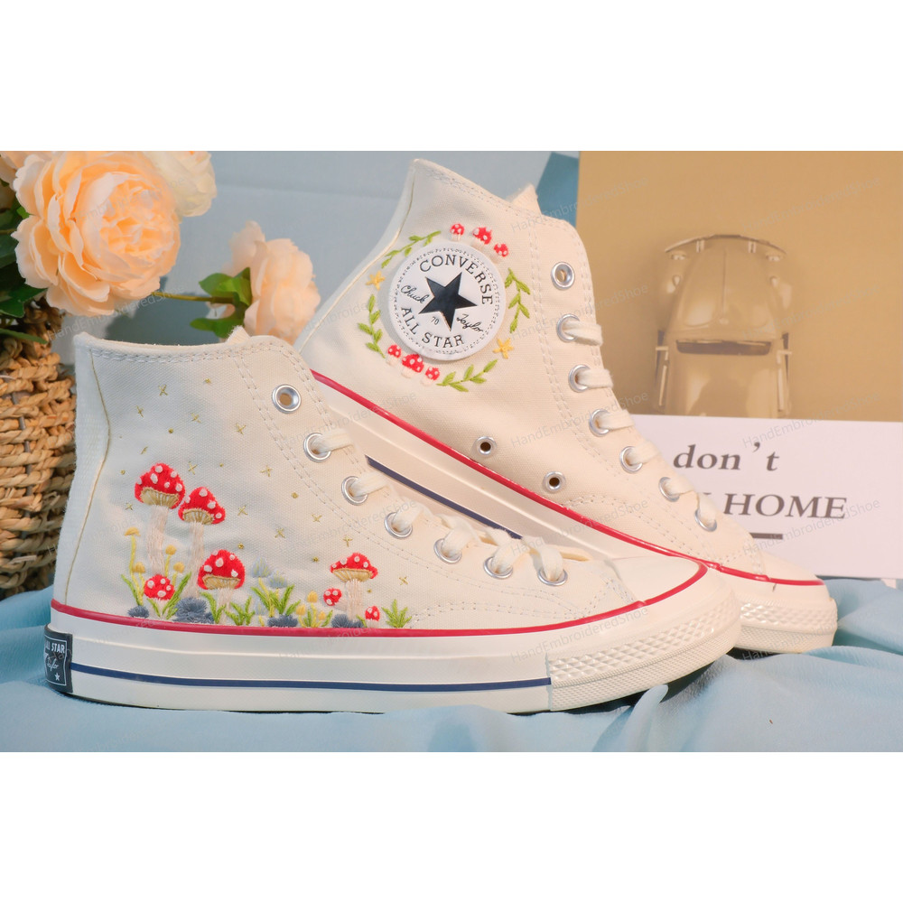 Custom Embroidery Shoes, Flower Converse Handmade, Women's Shoes, Wedding Gift, Converse Hi Chuck 1970s, Wedding Sneakers, Valentine Gift - 6.jpg