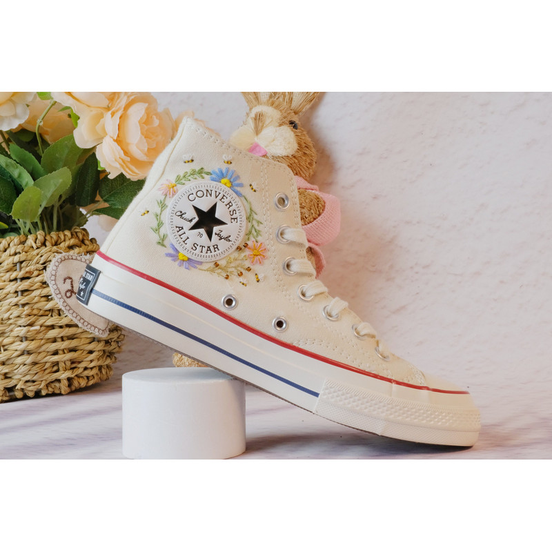 Custom Embroidery Shoes, Flower Converse Handmade, Women's Shoes, Wedding Gift, Converse Hi Chuck 1970s, Wedding Sneakers, Valentine Gift - 7.jpg