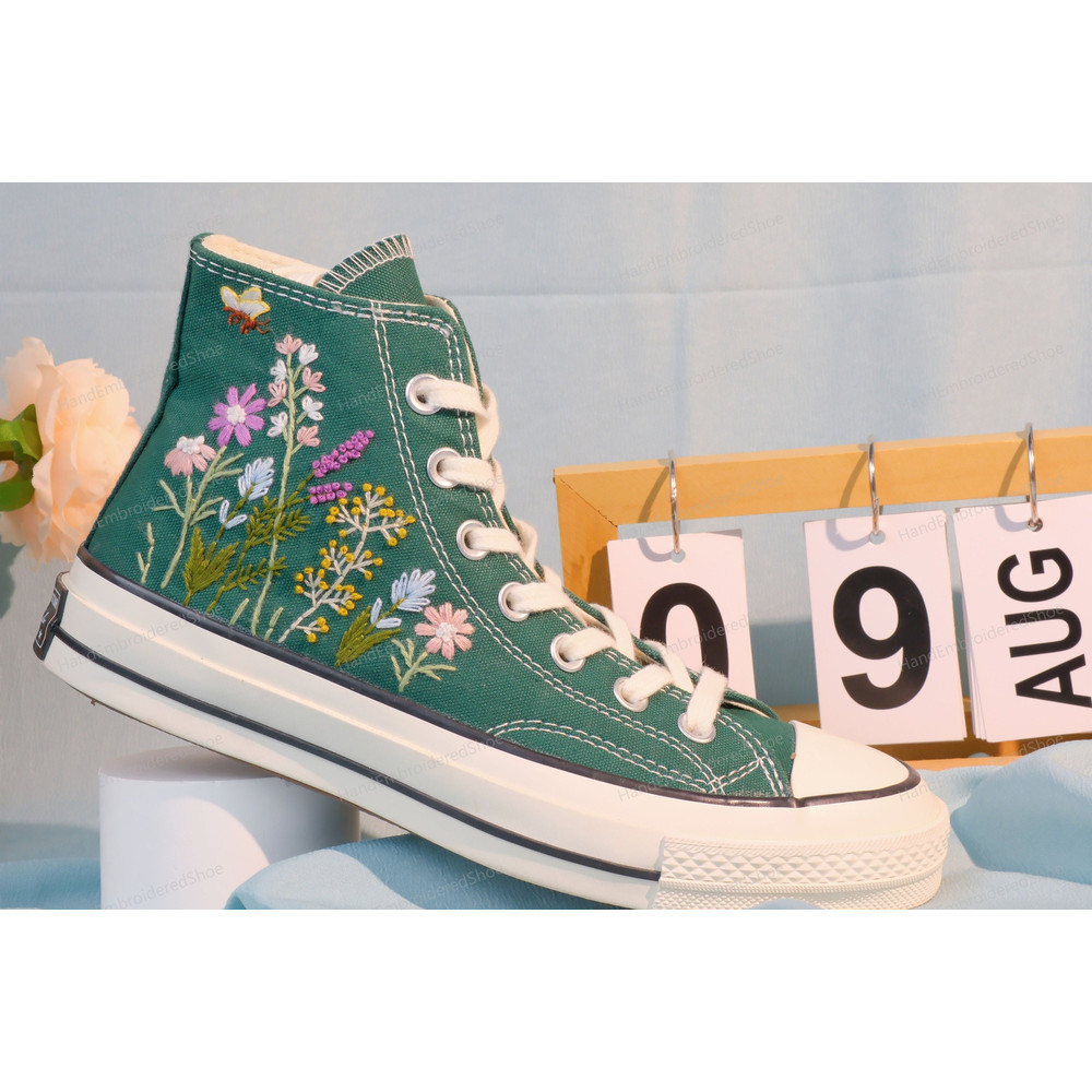 Custom Embroidery Shoes, Flower Converse Handmade, Women's Shoes, Wedding Gift, Converse Hi Chuck 1970s, Wedding Sneakers, Valentine Gift - 5.jpg