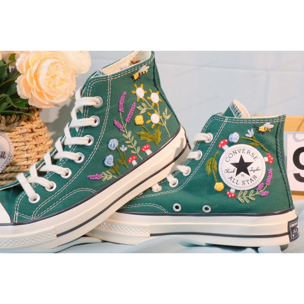 Custom Embroidery Shoes, Flower Converse Handmade, Women's Shoes, Wedding Gift, Converse Hi Chuck 1970s, Wedding Sneakers, Valentine Gift - 6.jpg