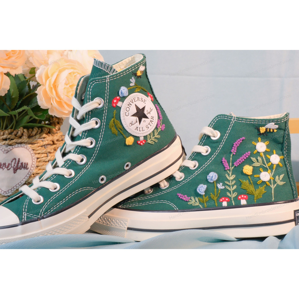 Custom Embroidery Shoes, Flower Converse Handmade, Women's Shoes, Wedding Gift, Converse Hi Chuck 1970s, Wedding Sneakers, Valentine Gift - 8.jpg