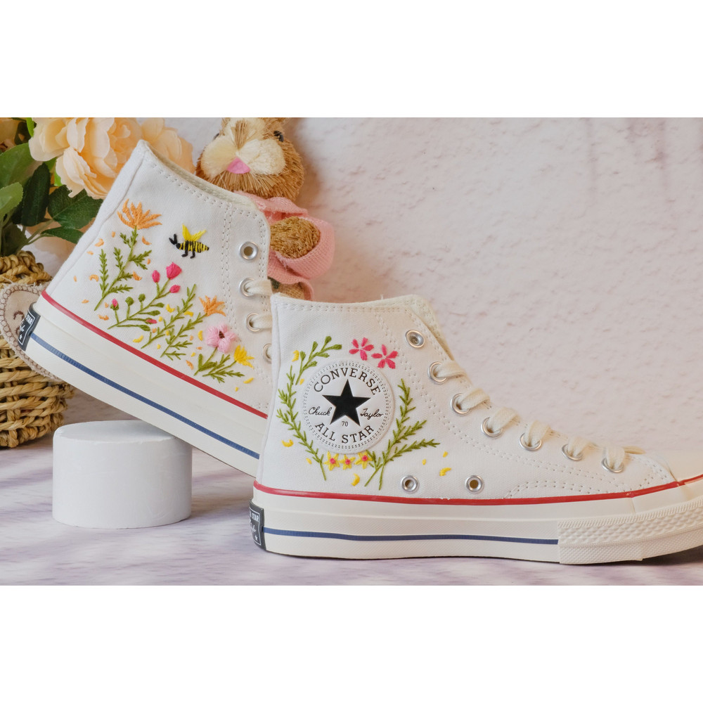Custom Embroidery Shoes, Flower Converse Handmade, Women's Shoes, Wedding Gift, Converse Hi Chuck 1970s, Wedding Sneakers, Valentine Gift - 2.jpg