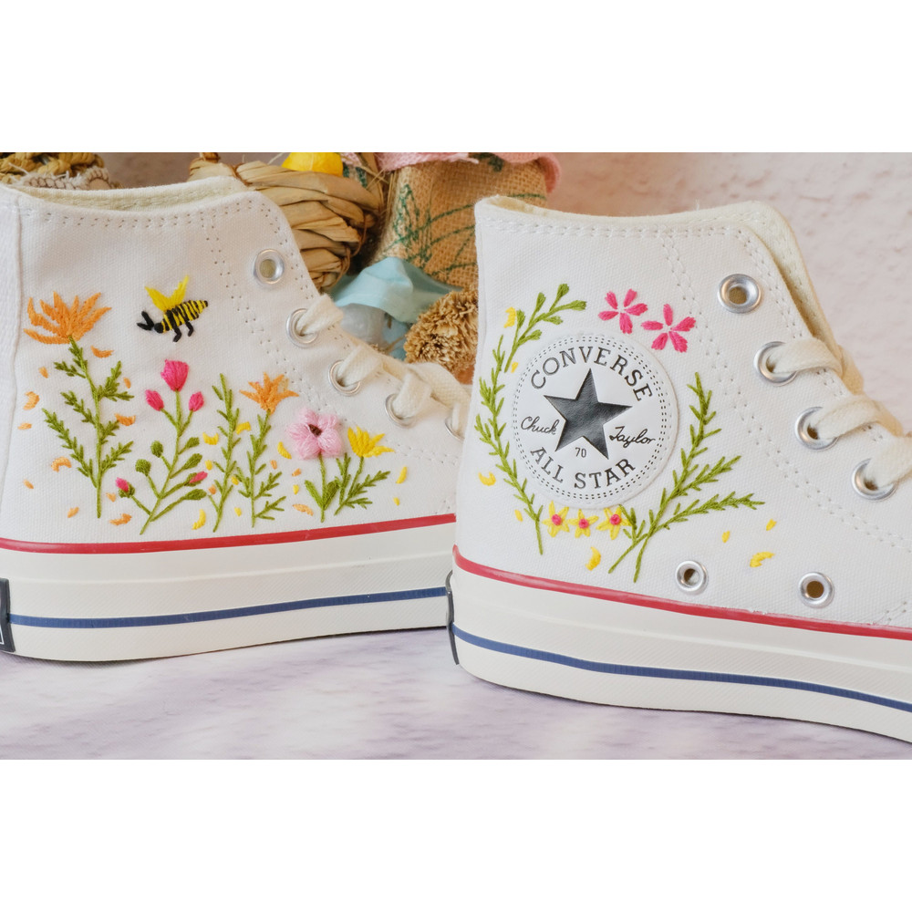 Custom Embroidery Shoes, Flower Converse Handmade, Women's Shoes, Wedding Gift, Converse Hi Chuck 1970s, Wedding Sneakers, Valentine Gift - 4.jpg