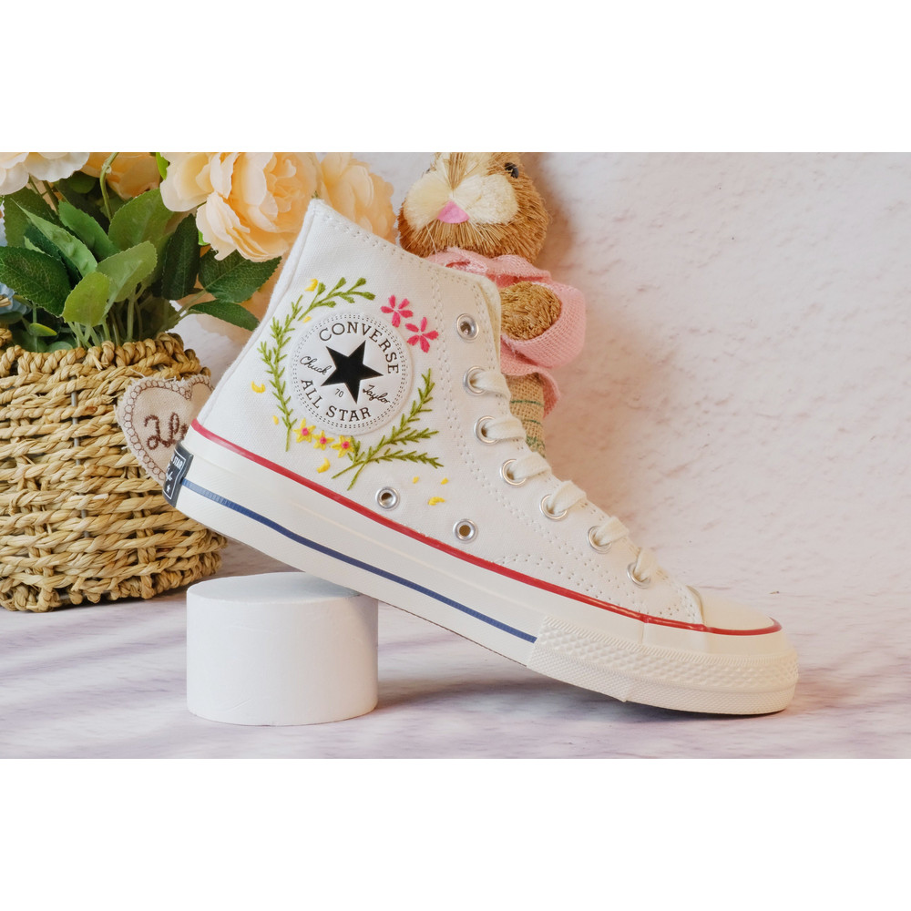 Custom Embroidery Shoes, Flower Converse Handmade, Women's Shoes, Wedding Gift, Converse Hi Chuck 1970s, Wedding Sneakers, Valentine Gift - 7.jpg