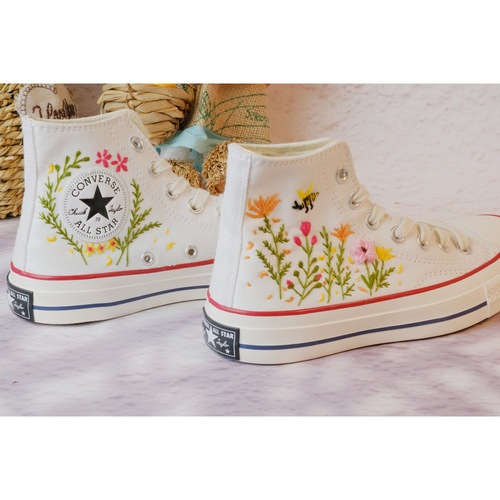 Custom Embroidery Shoes, Flower Converse Handmade, Women's Shoes, Wedding Gift, Converse Hi Chuck 1970s, Wedding Sneakers, Valentine Gift - 8.jpg