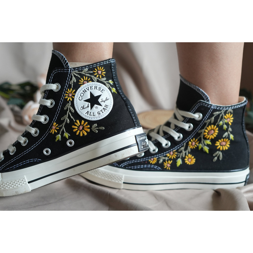 Custom Embroidery Shoes, Flower Converse Handmade, Women's Shoes, Wedding Gift, Converse Hi Chuck 1970s, Wedding Sneakers, Valentine Gift - 2.jpg
