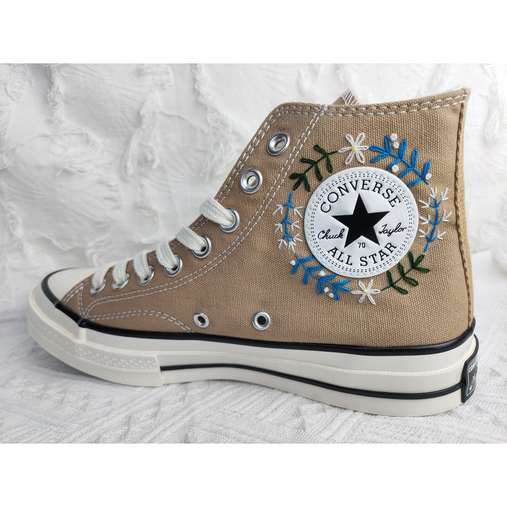 Custom Embroidery Shoes, Flower Converse Handmade, Women's Shoes, Wedding Gift, Converse Hi Chuck 1970s, Wedding Sneakers, Valentine Gift - 9.jpg
