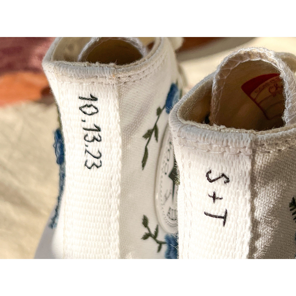 Custom Floral Embroidered Shoes, Handmade Embroidered Converse, Converse Custom, Converse Wreath Flower, Custom Flower Chuck Taylor 1970s - 9.jpg