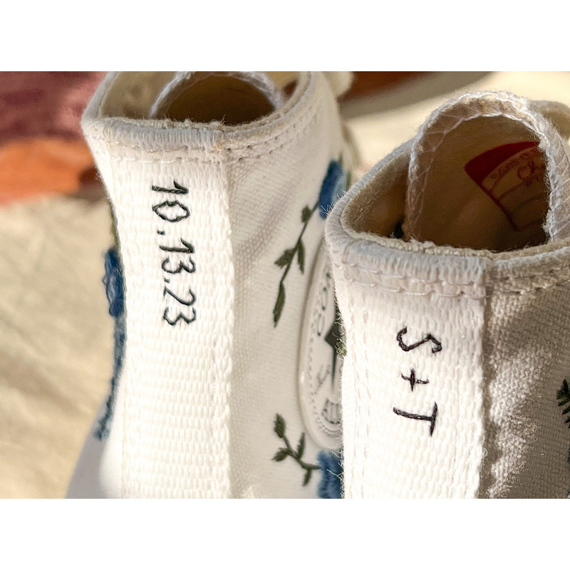 Custom Floral Embroidered Shoes, Handmade Embroidered Converse, Converse Custom, Converse Wreath Flower, Custom Flower Chuck Taylor 1970s - 9.jpg